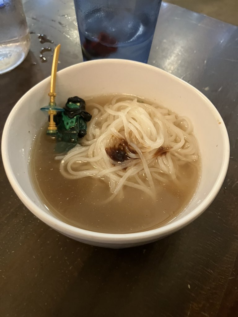 L (0.717) tweet media