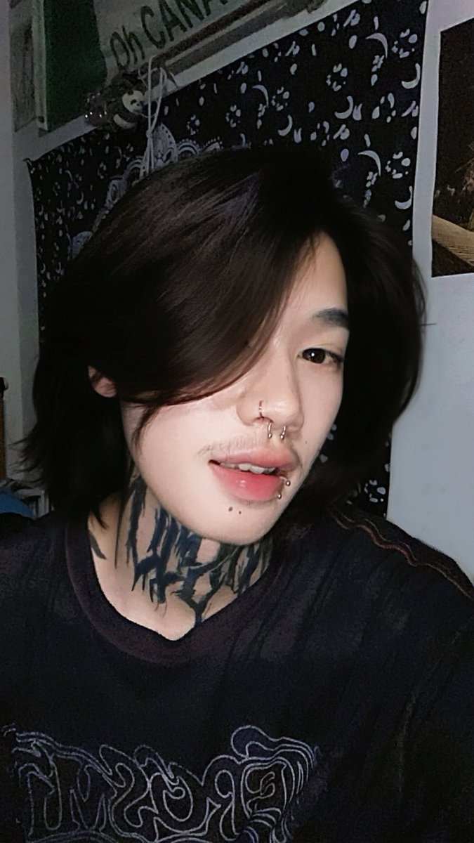 DeeYOUUE's tweet photo. เหงาาา😶‍🌫️ https://t.co/0cVJFOGdnK