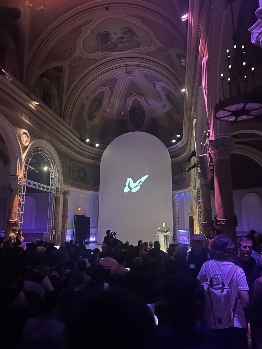 Arthur Bresnu tweet media