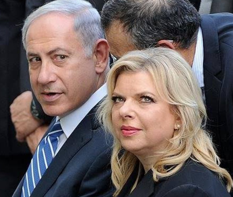 aapayés tweet media