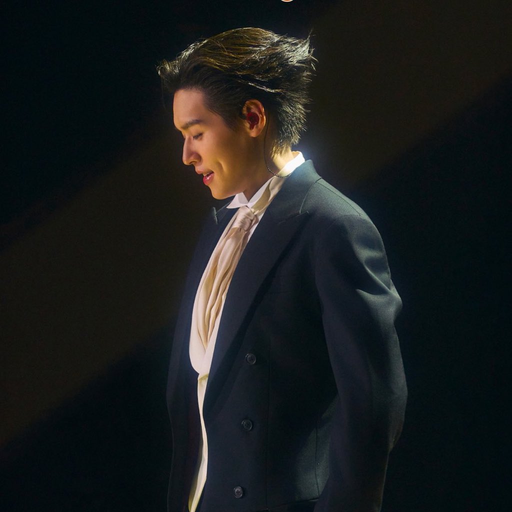 #BILLKIN_FEELQUENCY_D2 #bbillkin 

เหมือนได้กลับมาเจอรักแรก ในวัยที่เขาโตขึ้น🥺 

            Tempo                                Feelquency
            (2023)                                     (2026)