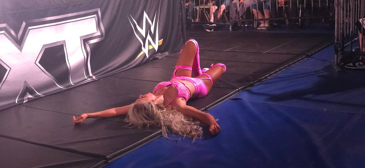 CarlosStoneking's tweet photo. #NXTGAINESVILLE @BlakeMonroeWWE gave it her all tonight! #theViolence #Blake2 #wwenxt #wwe https://t.co/yzUMOEXdsR