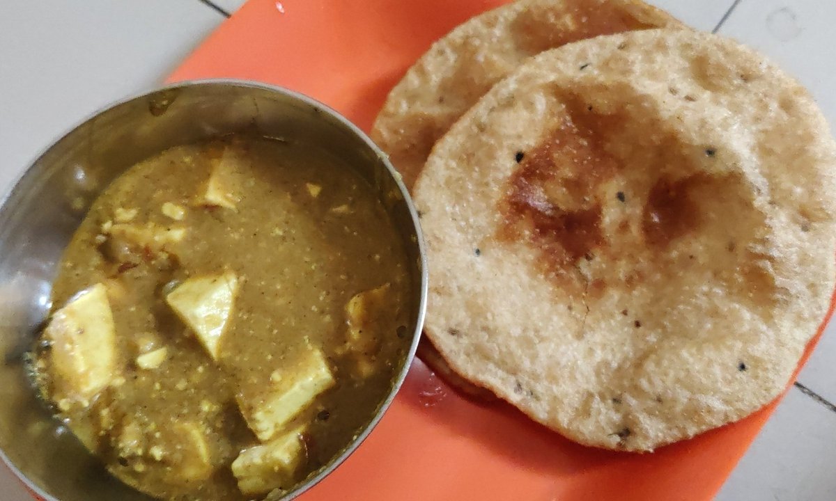 Shivangi_2709's tweet image. When it's mom brthdy and she loves simple food that's what I cook for her ❤️❤️

Her n my fvrt tooo ❤️

#FoodieFind #foodlover #foodies