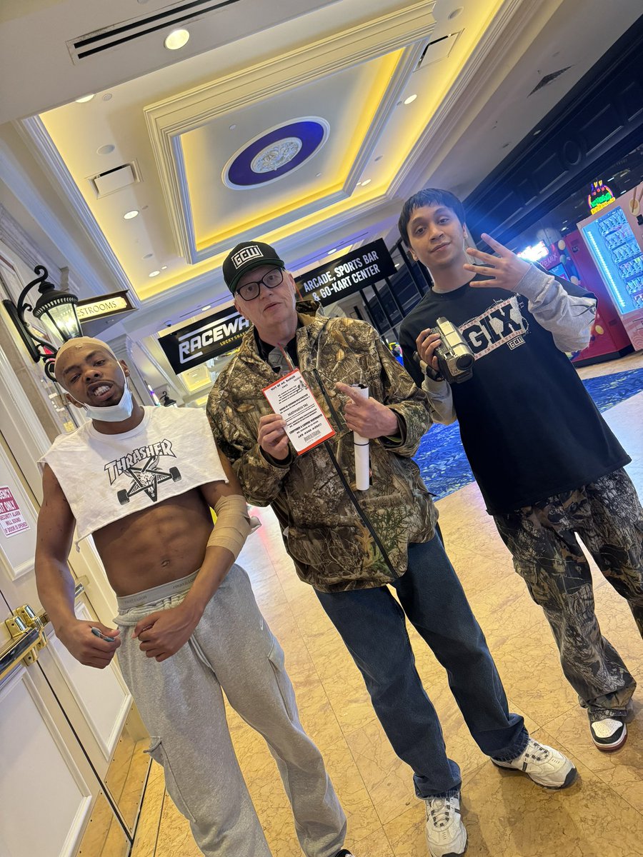 𝔪𝔞𝔩𝔠𝔯𝔦𝔞𝔡𝔬 tweet media