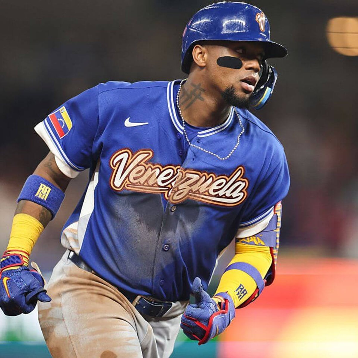 beisboljapones's tweet photo. 🚨¡FINAL!🚨
🇻🇪Venezuela derrota 8-5 a 🇯🇵Japón para avanzar a la semifinales del Clásico Mundial 2026 y eliminar al vigente campeón a punta de jonrones.
https://t.co/XxXlp5Rk9q https://t.co/EamM9sA4r3
