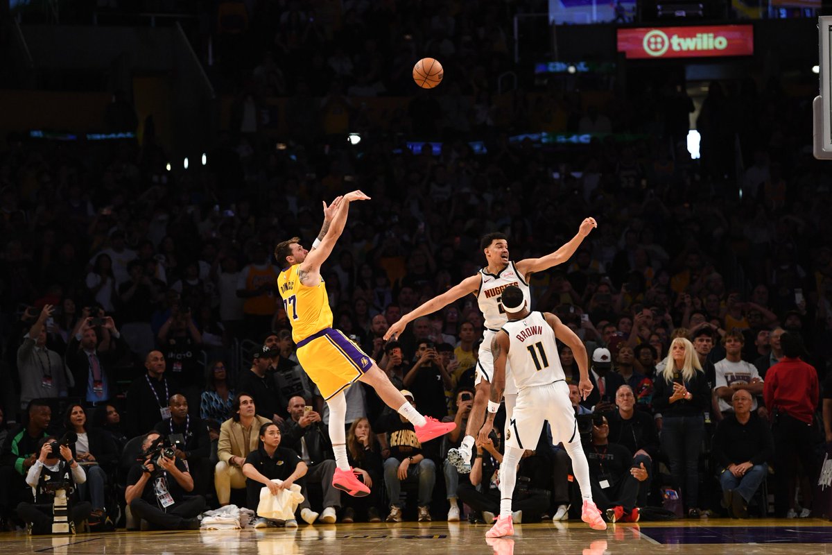 Lakers Visuals tweet media