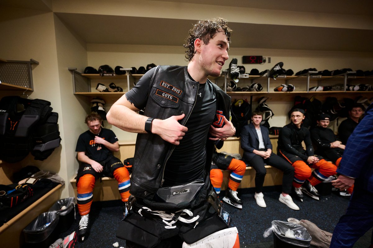 SDGullsAHL's tweet photo. too tough 😤

#LetsGoGulls https://t.co/gf77LKylGq