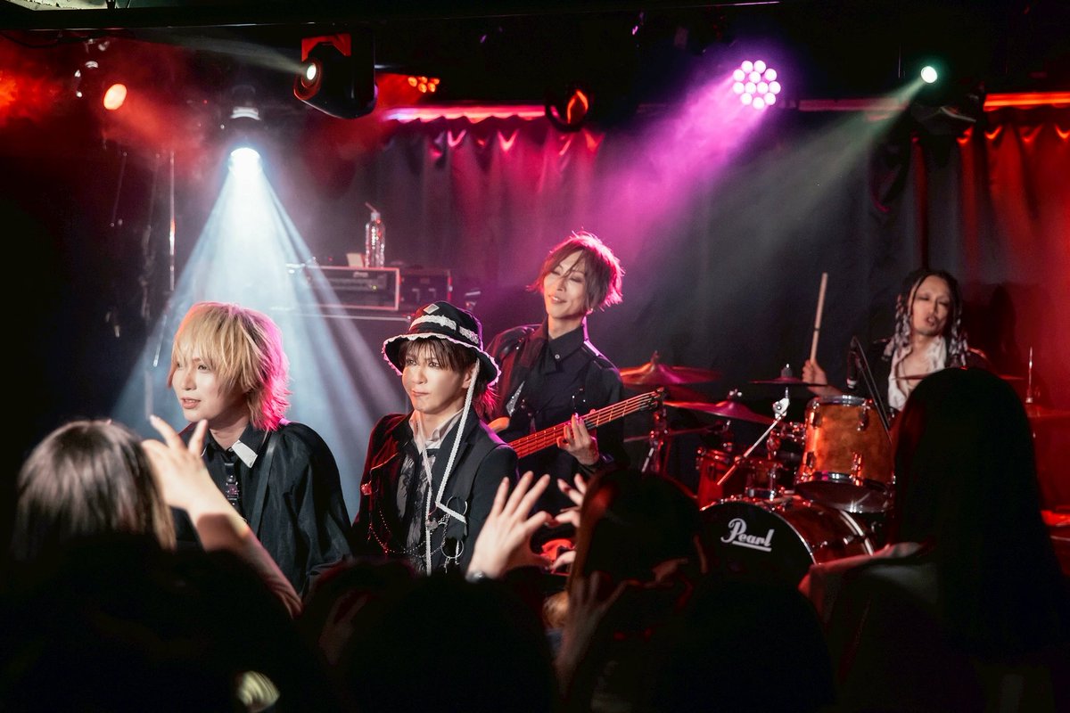 向日 葵 tweet media