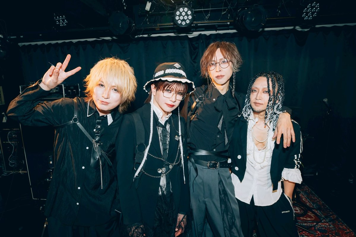 向日 葵 tweet media