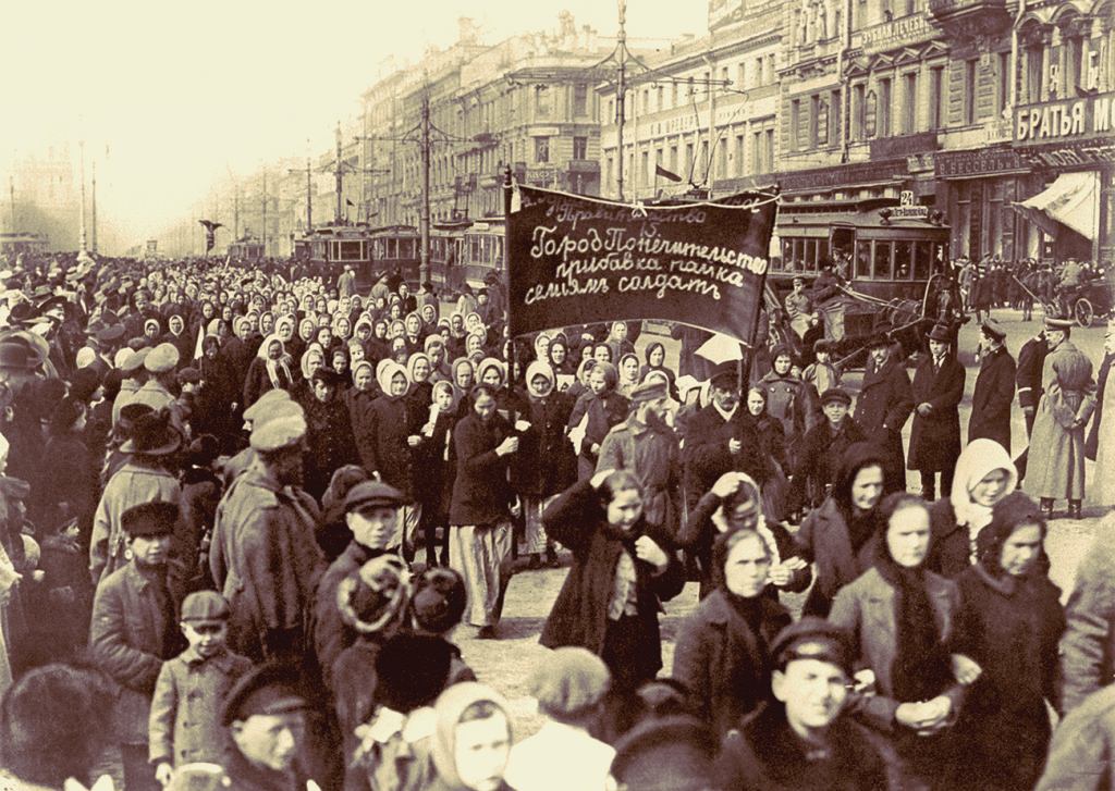 beyond_capital's tweet image. Striking #Russian #workers in #Petrograd joined International Women’s Day protests against food rationing and the World War on March 8, 1917, initiating the February #Revolution that would topple the #Tsar five days later.