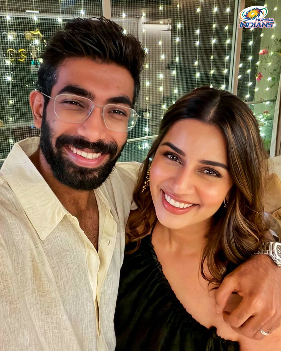 mipaltan's tweet photo. 5️⃣ years of Jasprit 💙 Sanjana

Happy anniversary! ✨ https://t.co/KWOvTiptEh