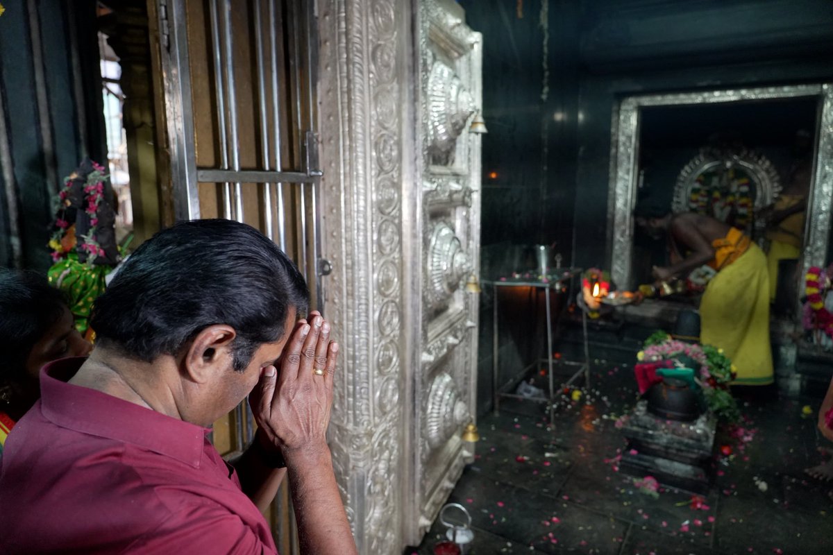 செந்தமிழன் சீமான் tweet media