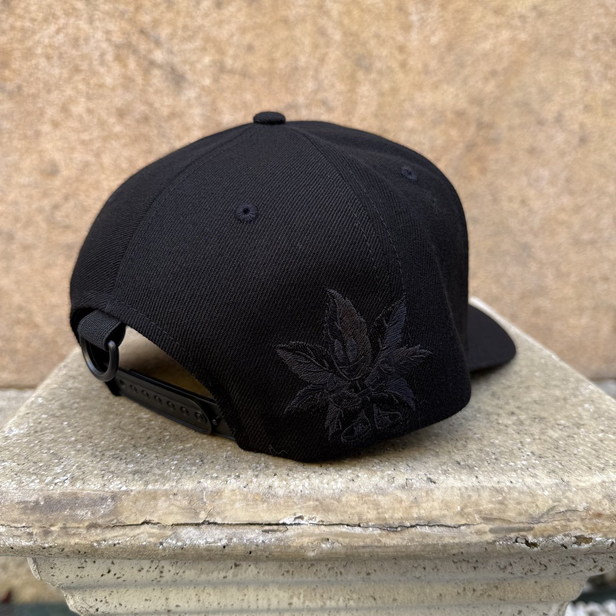 HatlaboKyoto's tweet photo. 7union
New arrivals
Black Reef Man🌱
フロントにはもくもくしたSロゴ
後ろにはリーフ君が!
今回も渋くてカッコいいですね!
毎回人気でございますー!
今回もよろしくお願いしますー🙇🏻
#HATLABO
https://t.co/eag6odS1X3 https://t.co/BJfgj6rkIy