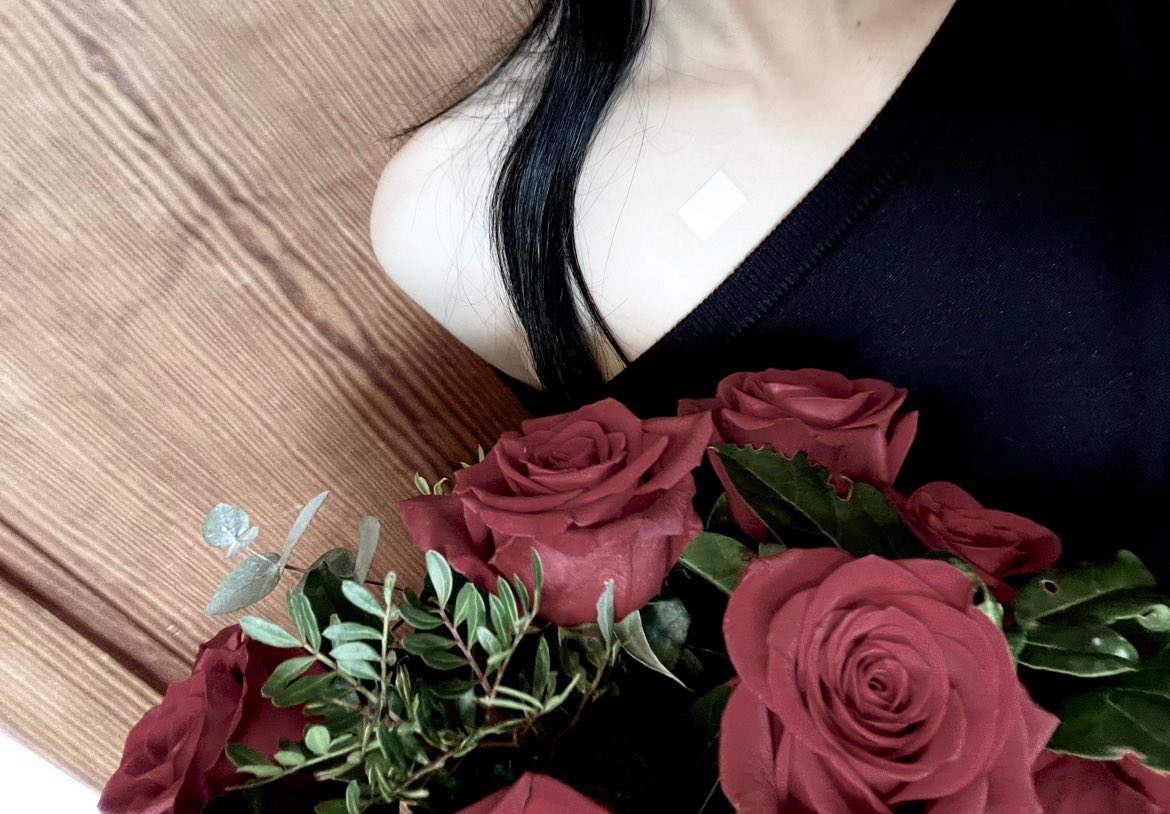 CleoRayan's tweet photo. #bodychecking #edtwt #rose #underratedcannibal 🥩 https://t.co/sy0Yuy4EMy
