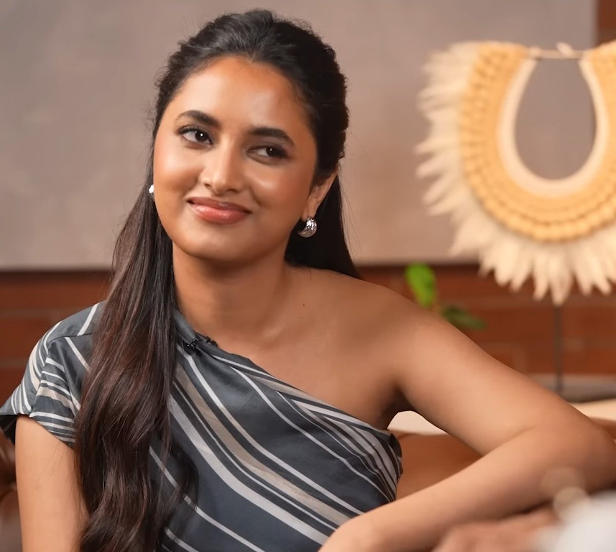 PAM_MISTRESS tweet media