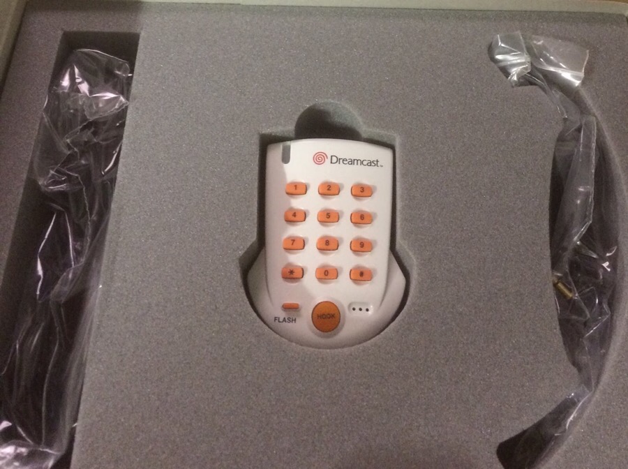 Denise592634152's tweet photo. Who else got this Dream Phone when the Dreamcast was still active?🤔
. 
#Sega 
#SegaDreamcast 
#Dreamcast 
#DreamPhone
#DreamPoint 
#GameMerch 
#VideoGames 
#RetroVideoGames https://t.co/2tPutpzgCo