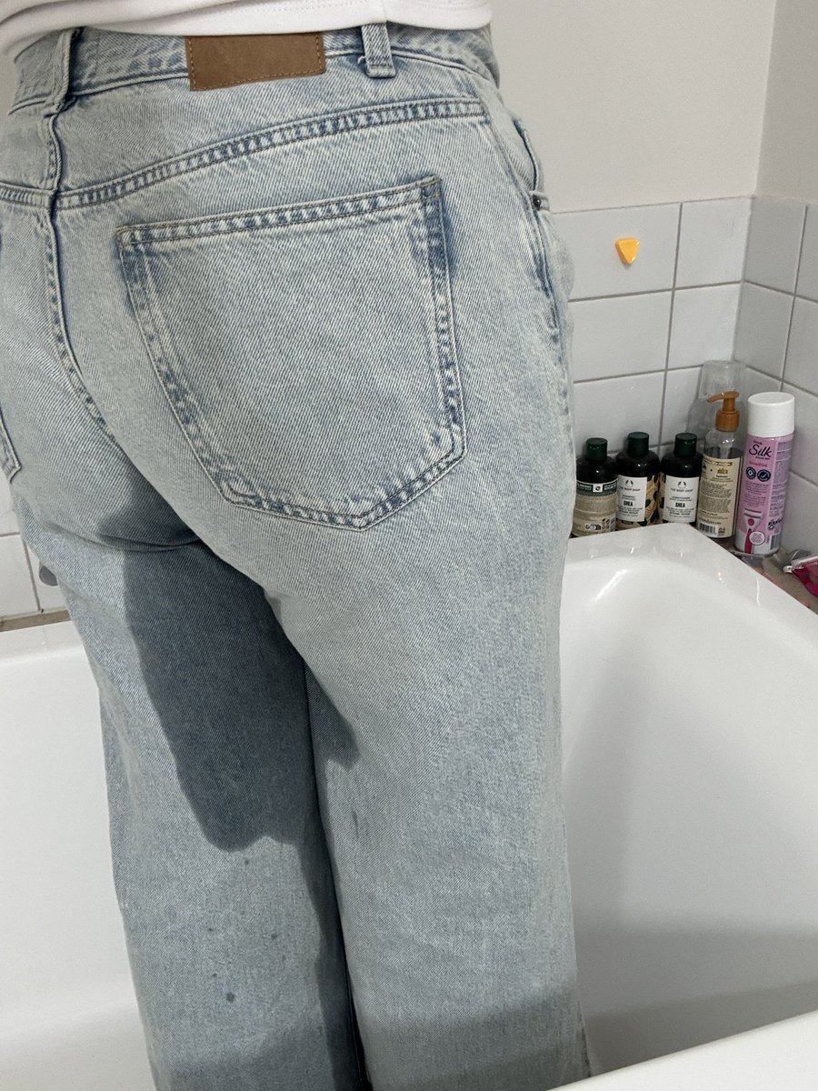 ℳℴℴ𝓃 tweet media