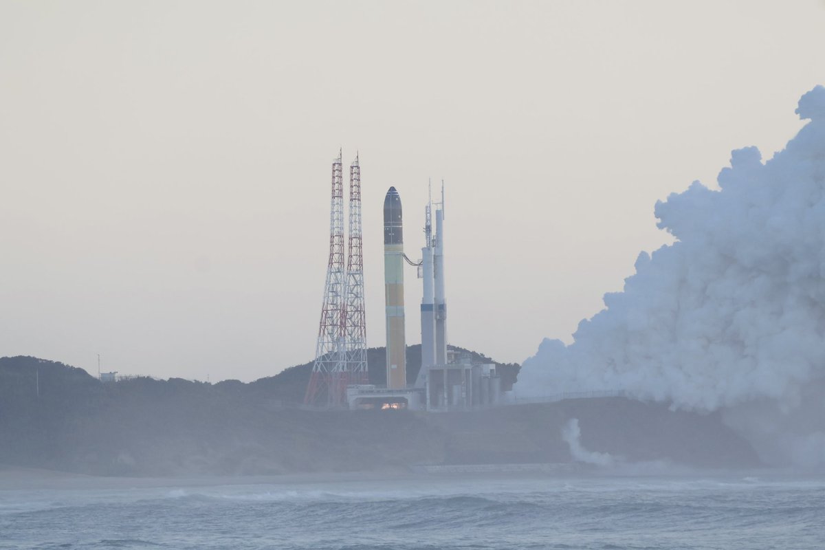 MHI_GroupJP's tweet photo. ━━━━━━━━━━
#H3ロケット 通信🚀
第2回CFT実施
━━━━━━━━━━
3/15(日)にH3ロケット6号機(30形態試験機)第2回1段実機型タンクステージ燃焼試験(CFT)が実施され、試験は計画通り終了しました💡
#H3F6
#種子島宇宙センター https://t.co/OENK6MyiMm