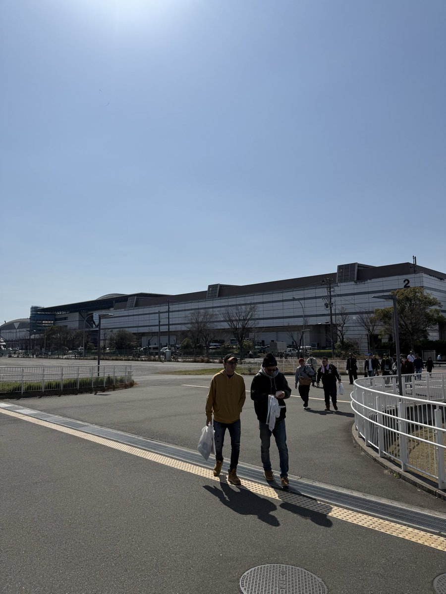 謎の師匠  剣崎 tweet media