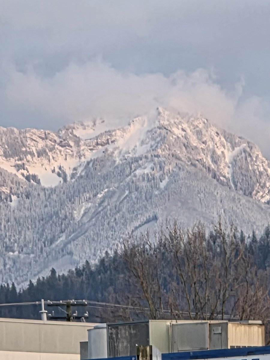 The mountains were showing off today.