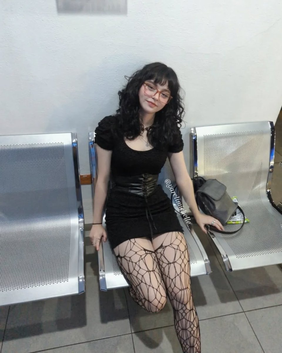 Yarelimichelle__ tweet media