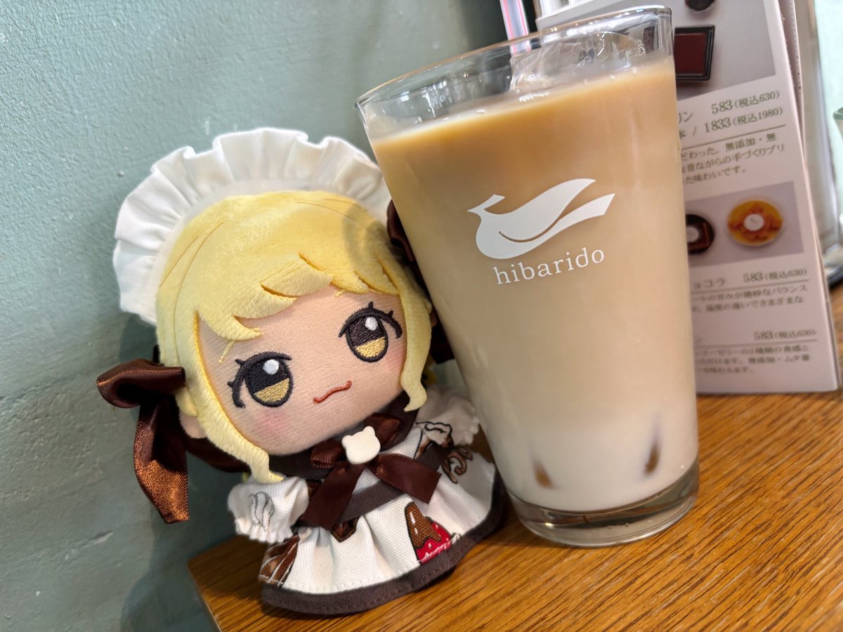 ramun29's tweet photo. 久しぶりのカフェ☕️
固めのプリン食べれて嬉しいナー☺️

 #初星学園ぬいぬい部 https://t.co/1zgYwPfS7k