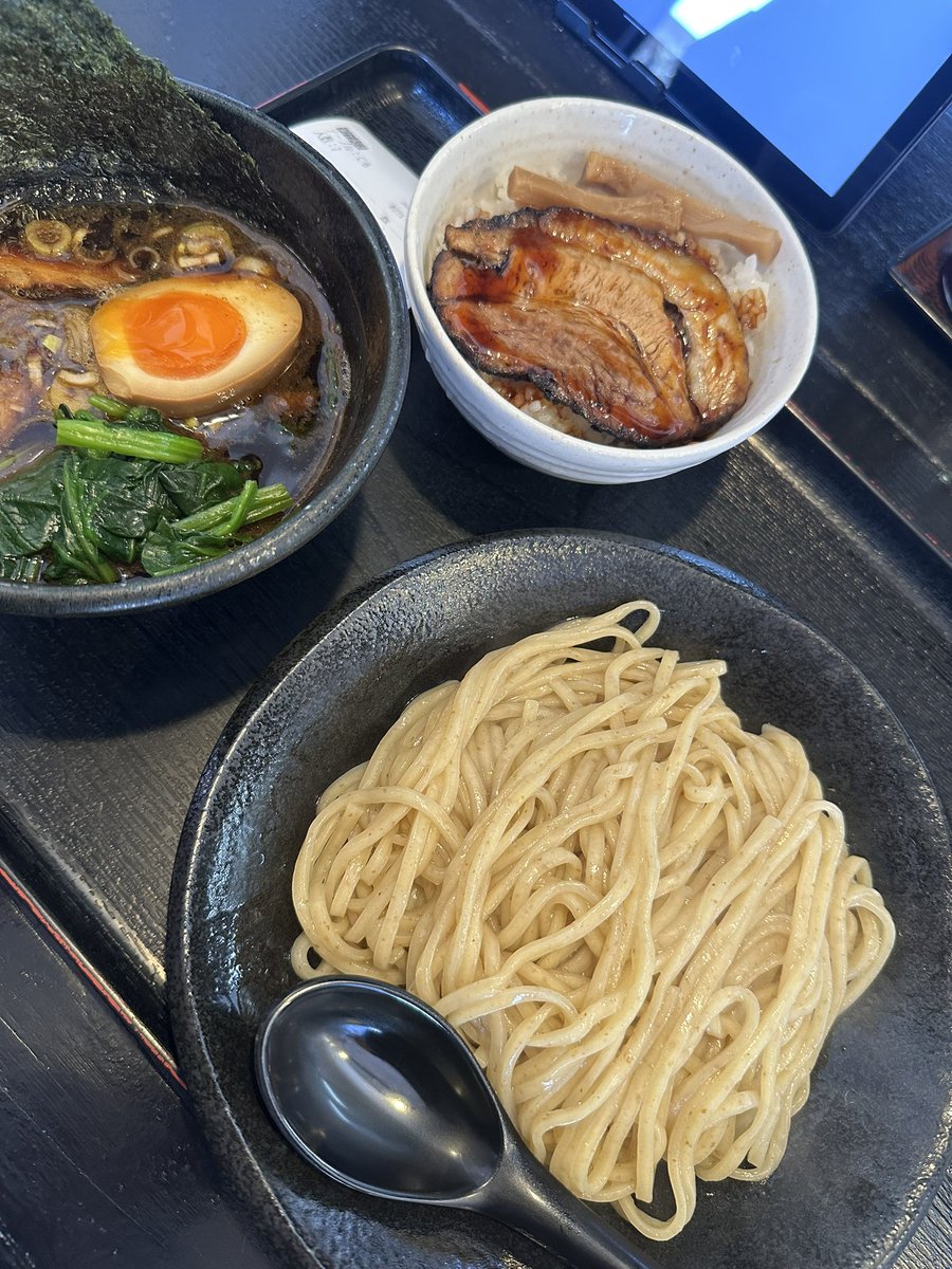 かいりんご tweet media