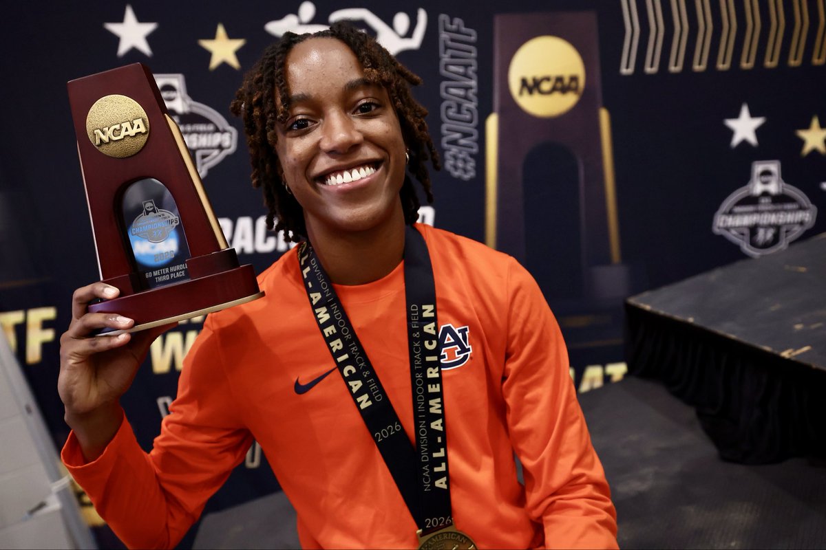 AuburnTFXC's tweet photo. Bringing home the hardware is fun‼️🏆🥇🥉

#WarEagle https://t.co/9fTP4I3r2P