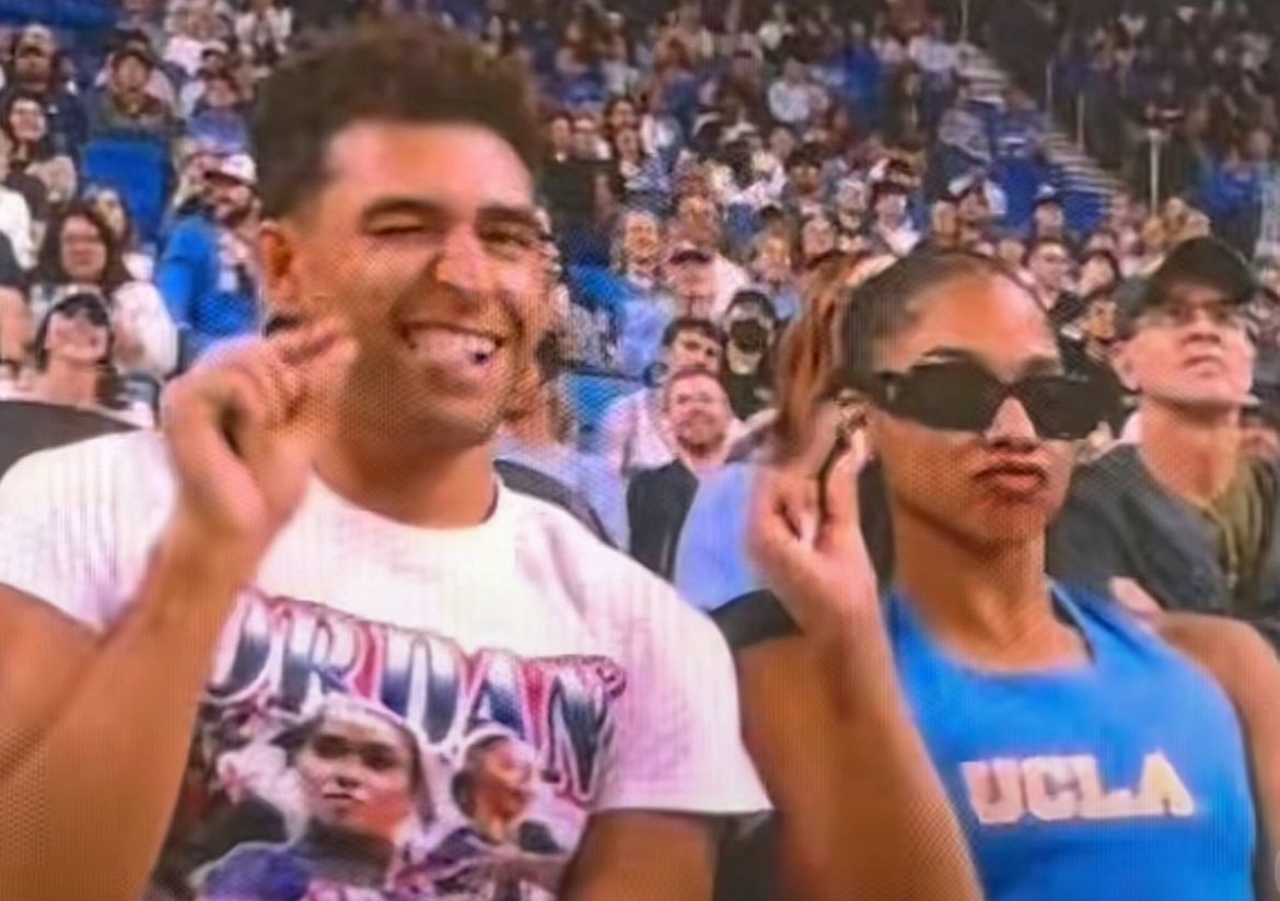 analissa tweet media