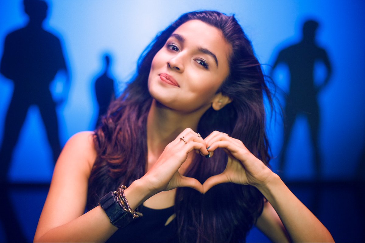 Red Chillies Entertainment tweet media