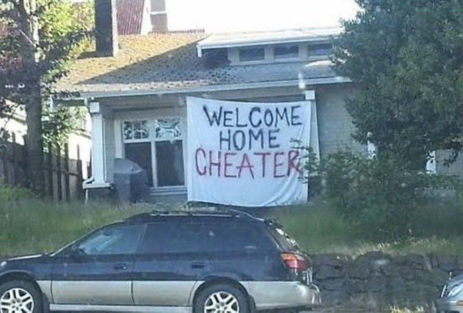 Larry Comforts ໑̣⋆☾⋆🪩 tweet media