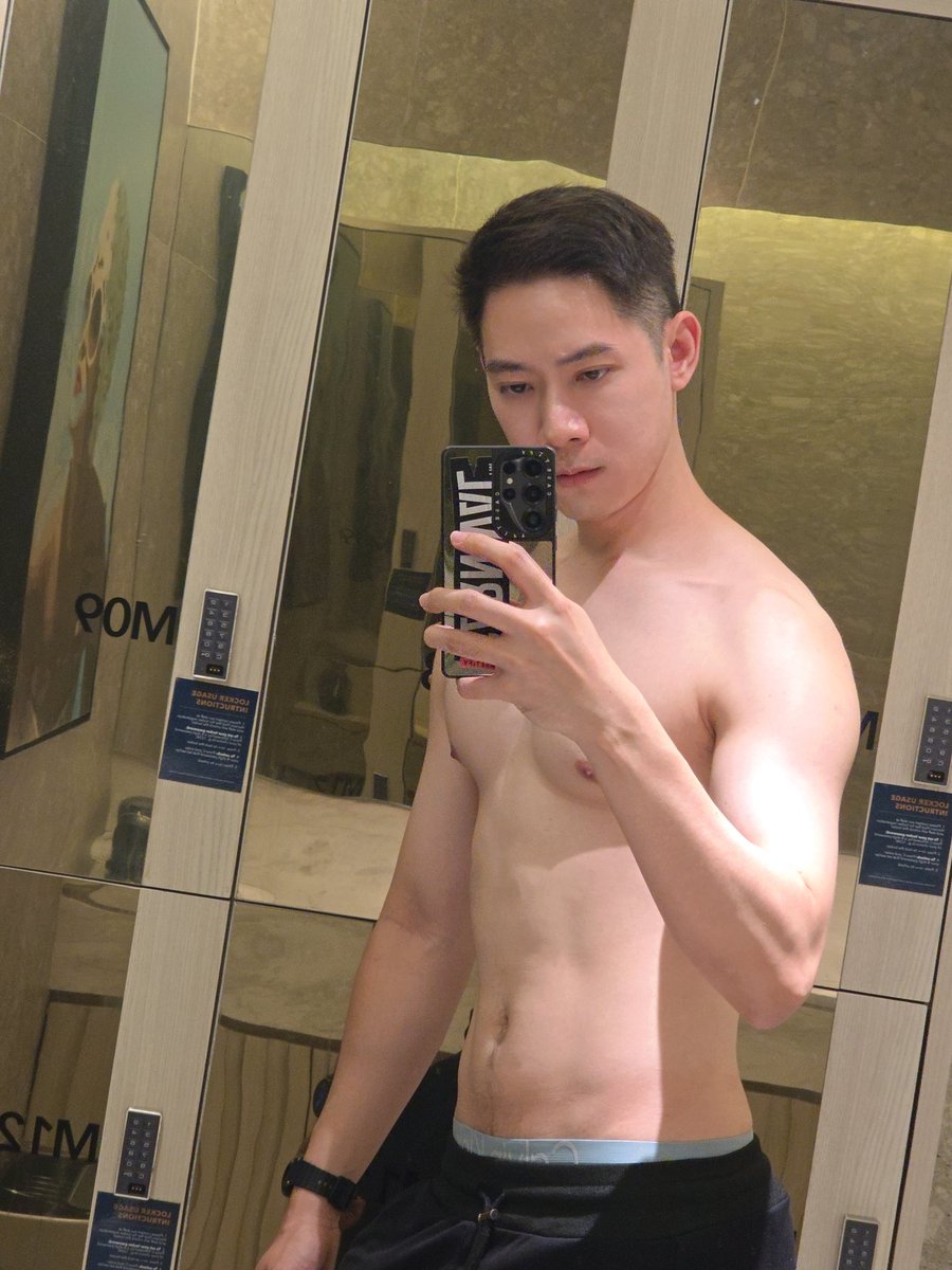 😄GUY😄 tweet media