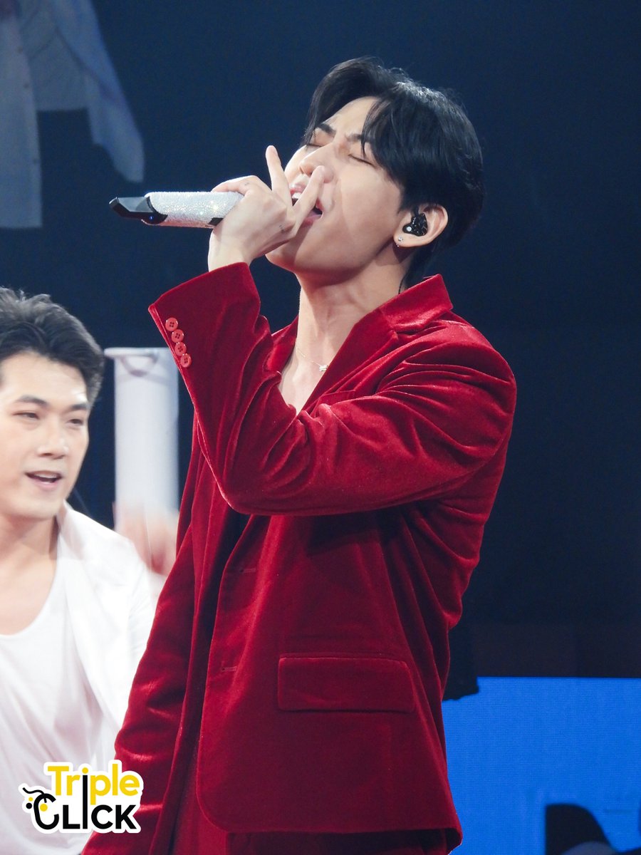 TripleClick tweet media