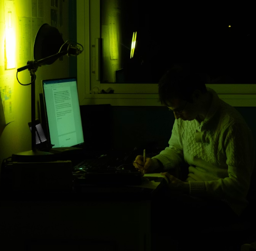 justdipangshu's tweet photo. A 19 to 22-year-old with a laptop and an idea can now build what once required a company.
AI didn’t close doors.
It opened them. 🛠️
#BuildInPublic #AITools #Developer #GenZ #IndieHacker #ChatGPT #LearnInPublic #ShipIt #FutureOfWork #YoungBuilders https://t.co/rluU8CZwSu