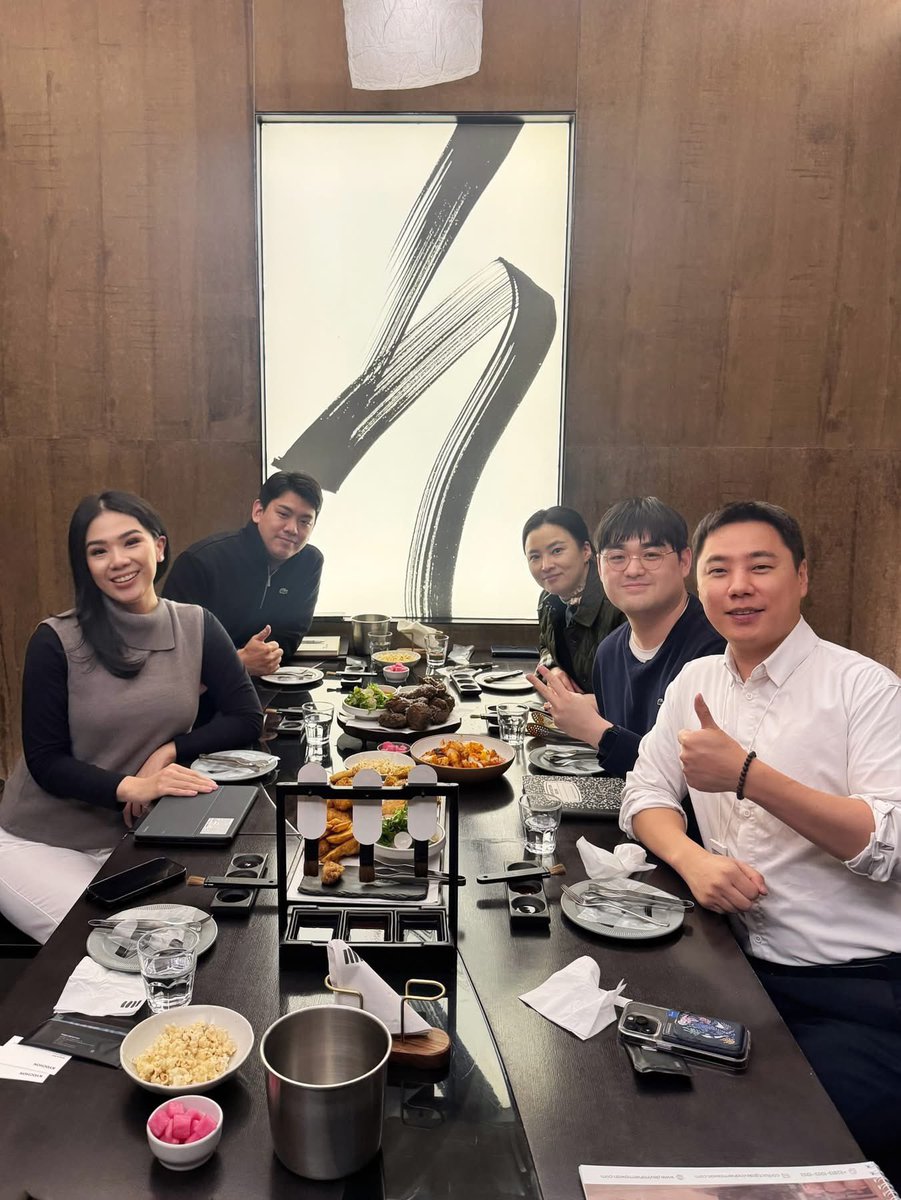 Devina Hermawan tweet media