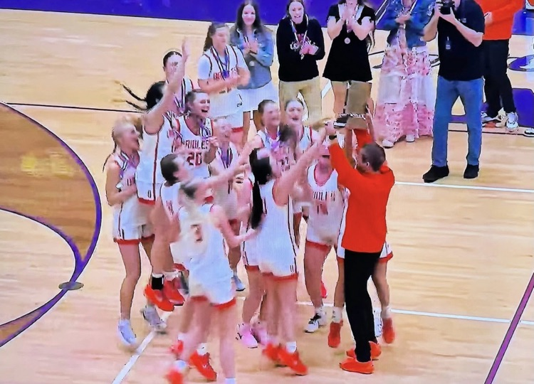 LennoxJrSrHS's tweet photo. 🏆 STATE CHAMPIONS! 🏆

Congratulations to our incredible girls basketball team! With this championship, they now join the legendary 1988 squad as State Champions. What an amazing accomplishment and a moment that will be remembered for years to come. https://t.co/AxMR7mMHXf