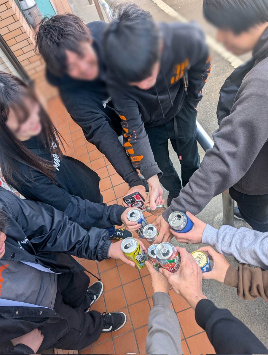 arurunka's tweet image. 本当は行く予定じゃなかった富山

大好きな人達と大好きなバンドを観れるってほんと幸せ🫶

無理にでも行こうって言ってくれた友達に感謝

車の運転もありがと！

新しい出会いにも感謝

母ちゃん俺いい友達沢山できたよ！
 #ベビスモ
 #ank
 #ドナドナ
 #マリツー
 #サニボサニガ
 #大好きがいっぱい