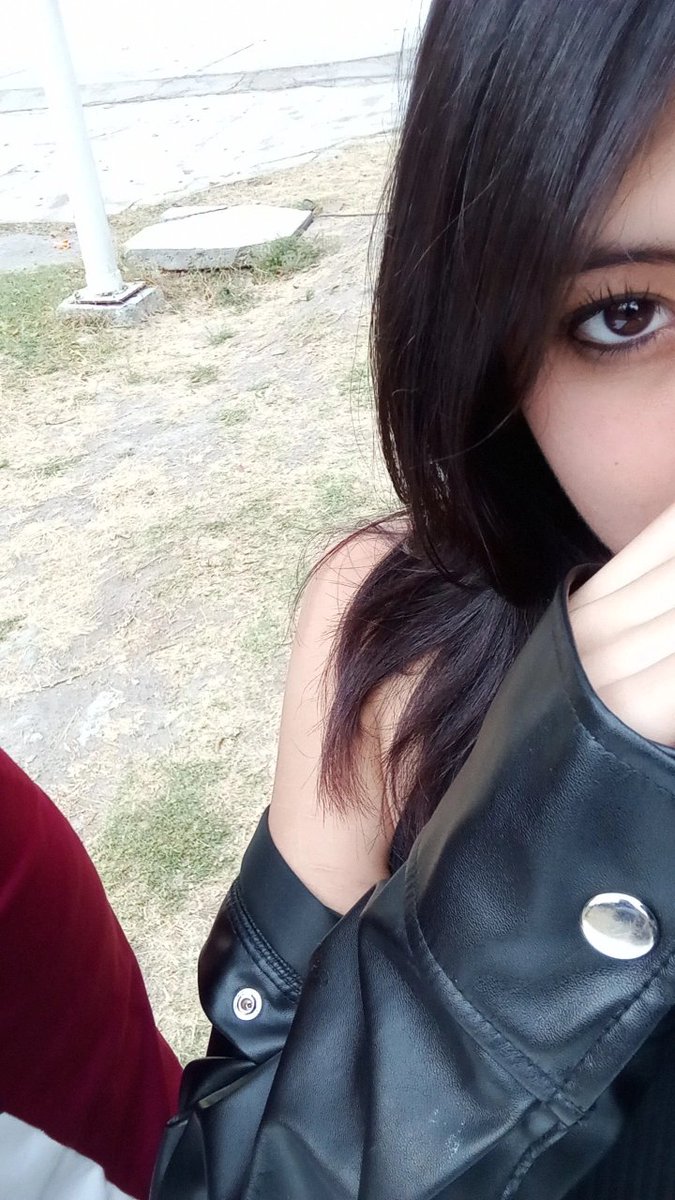 ⋆ conn. 🦇 tweet media