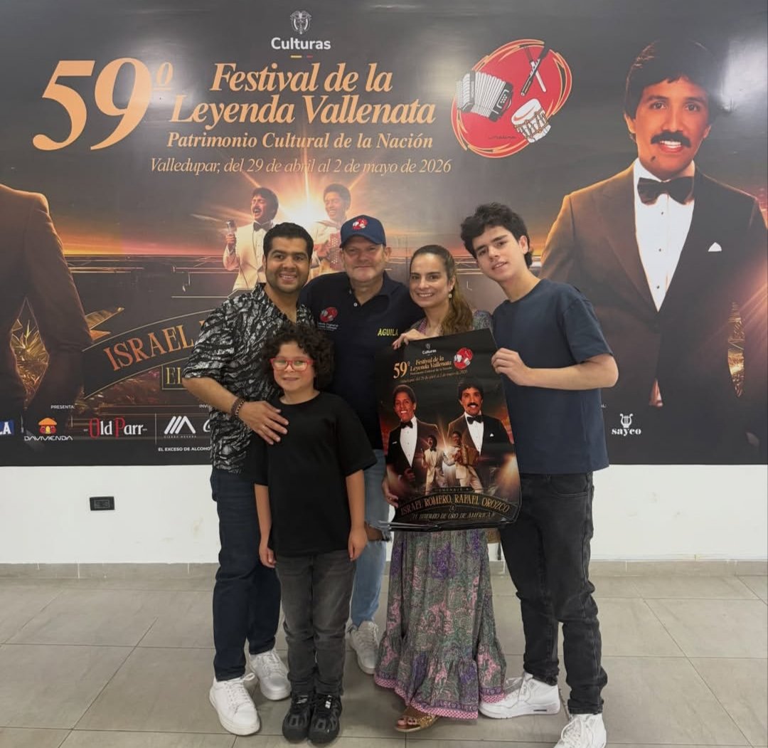 PerezParodi's tweet photo. "La grata visita del Rey Vallenato 2016 Jaime Dangond Daza, a la sede del"@fesvallenato 2026 Jaime vino acompañado de parte de su familia y de un gran entusiasmo hacia  nuestro magno evento folclórico"
"@fesvallenato "@jaimedangond https://t.co/r1MTEbnEU7