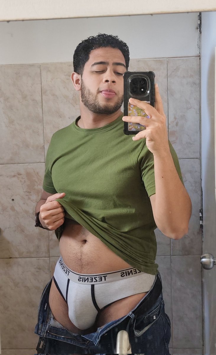 Carlo Alvarado tweet media