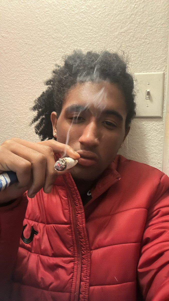 1300Finesse tweet media