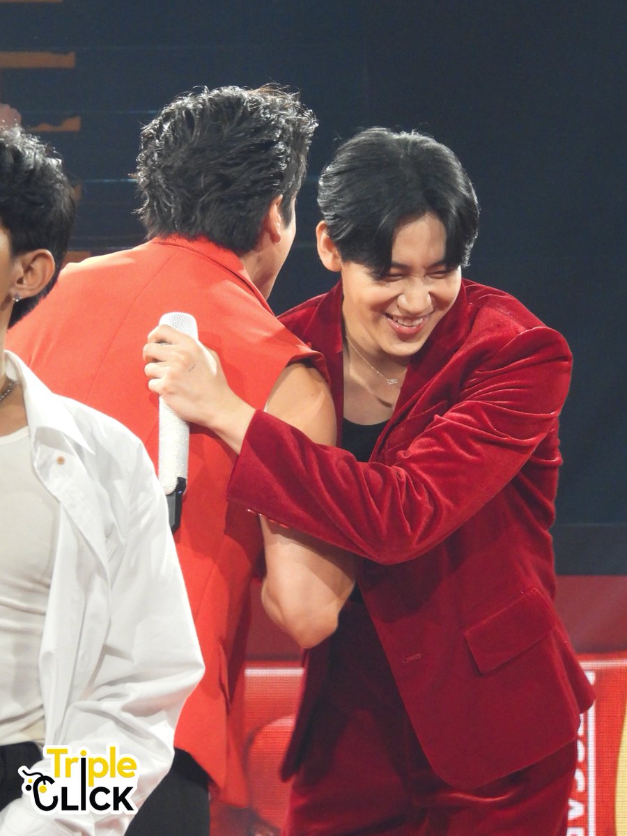 TripleClick tweet media