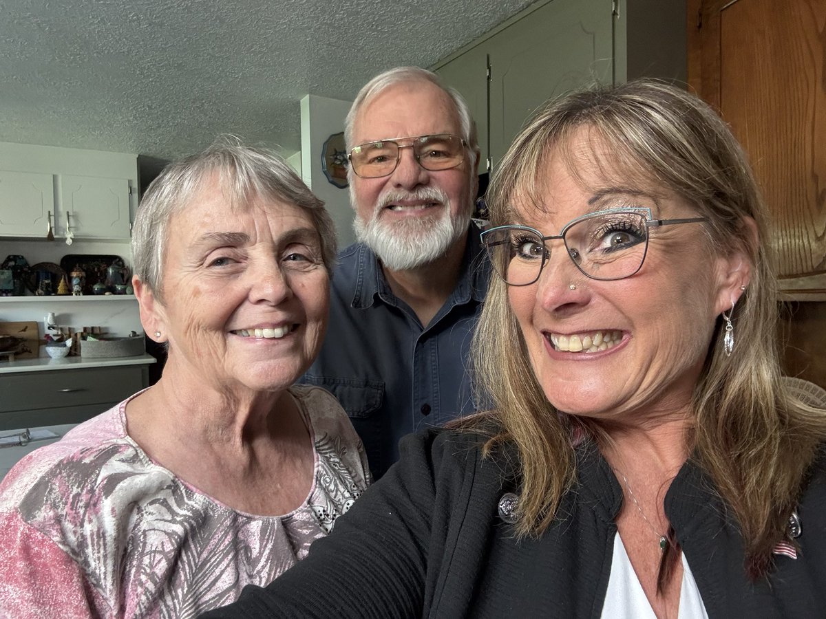 fivekiddos2005's tweet photo. I visited my parents. They are adorable. My mom hangs all my campaign stuff on the kitchen cupboard. They believe in me, raised me to be strong and believe in myself and never give up on my dreams ! #oregonSenate https://t.co/0pYWYzRkmy