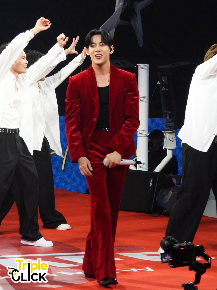 TripleClick tweet media