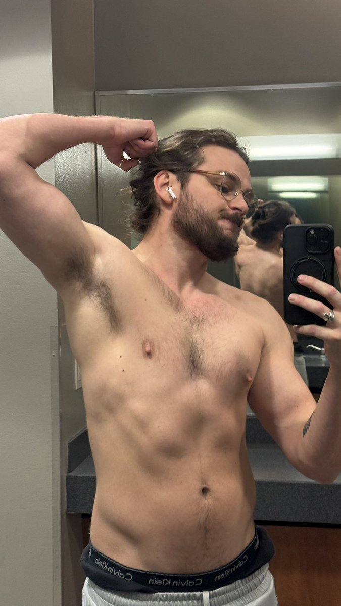 MaxAdonisxxx's tweet photo. You // your favorite digimon https://t.co/mVfigzUzah