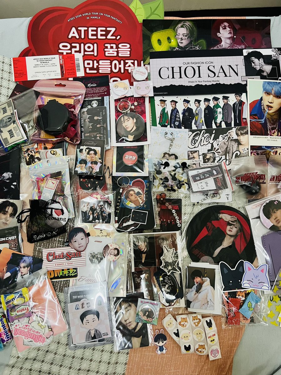 glads199x's tweet photo. Thank you ATINY’s for these cute freebies🫶🏻🫶🏻🫶🏻

#InYourFantasy_MNL #ATEEZ https://t.co/GQ9fbrvAqs