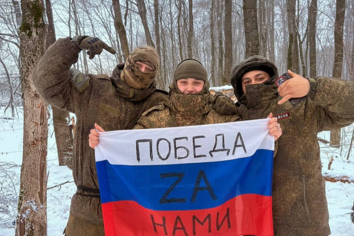 Бойцы 126 мсп желают нашим спортсменам побед на паралимпиаде. 
С гордостью поднимайте наш флаг, ведь мы все несем победу нашей стране.