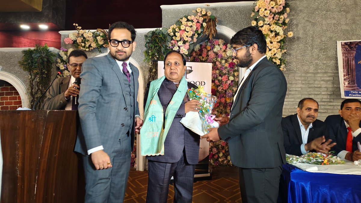 DRCPSINGH4's tweet photo. It was a wonderful programme organised by TLPL and HSVR Law Firm,  to celebrate the Lucknow Chapter of India International Disputes Week. Delegates from the UK and USA, including distinguished judges and barristers, visited Lucknow for the occasion. https://t.co/LPwIrqWw68