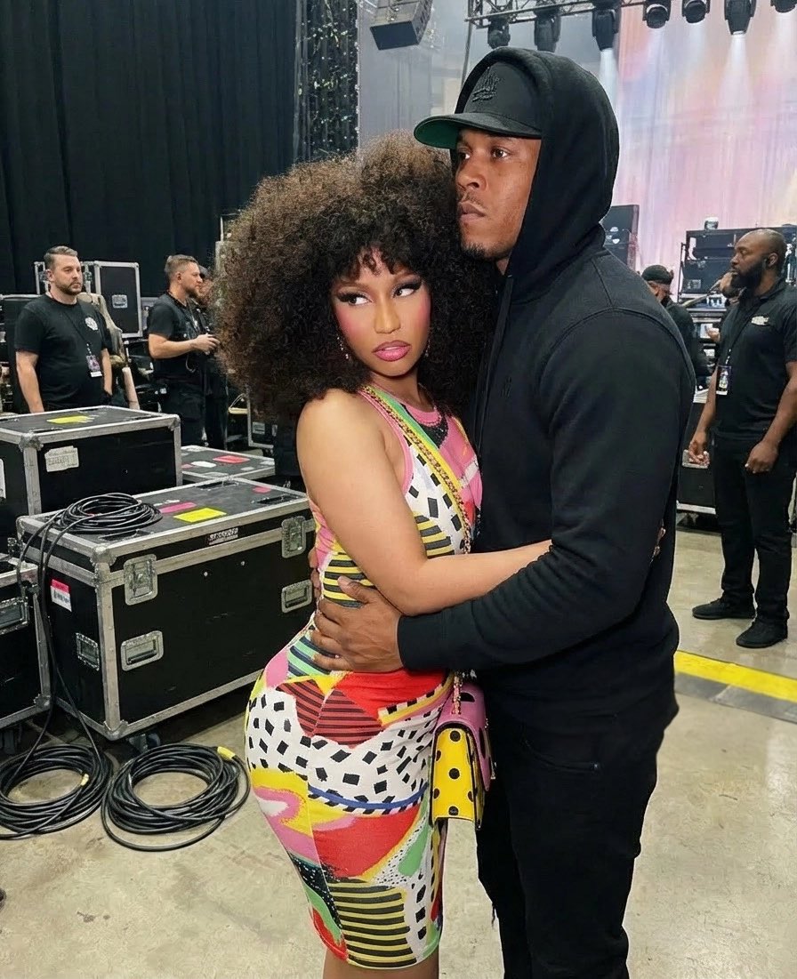 S!N M!!N4J tweet media