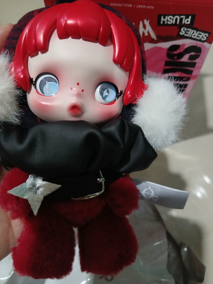 hiuterbanggg's tweet photo. wts skull panda winter symphony series plush
unsealed, ada box, dijual krena punya 2

co bisa oren 230k https://t.co/hJ9dlucCna